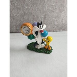 Rare Vintage Sylvester And Tweety‎ Bird Clock Marked 1997 By Warner Bros